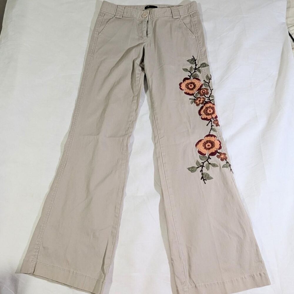 Vintage y2k Embroidered Women's Tan Lowrise Pants Chinos